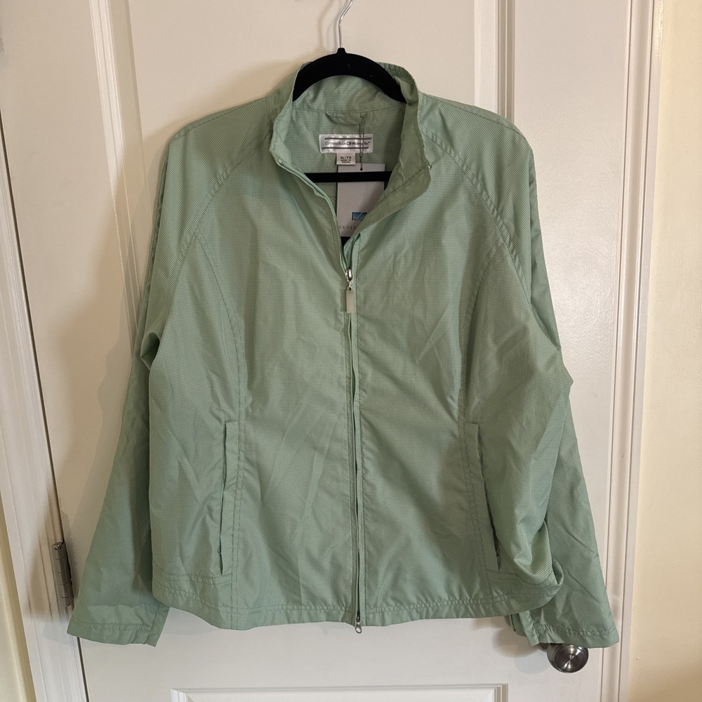 the Cutter & Buck Roam Eco Full‎ Zip Womens Jacket Poplar Green Size XL NWT